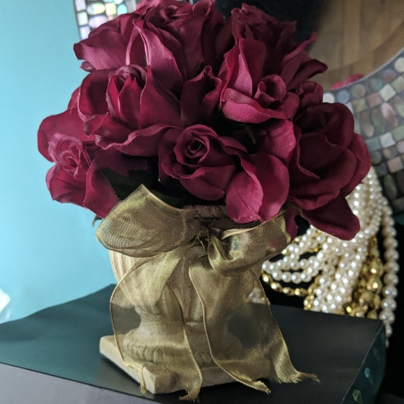 Silk Red Roses - Picture 4 of 4